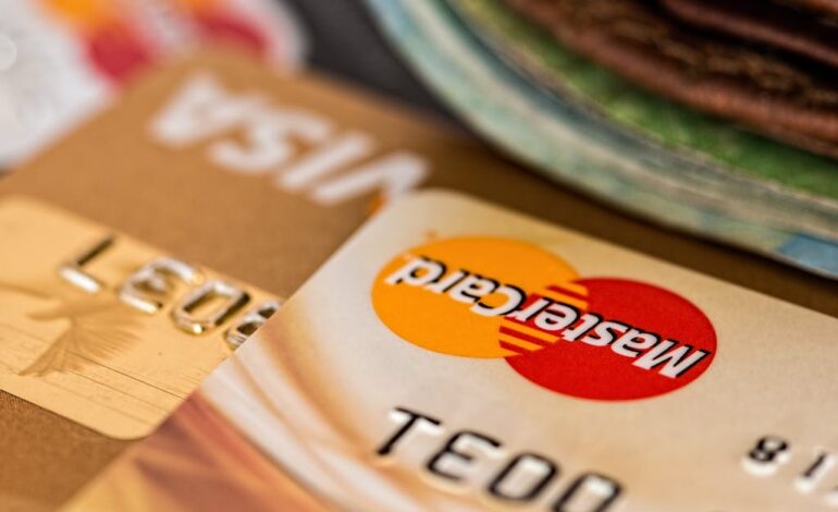 How to Maximize Credit Card Rewards and Benefits